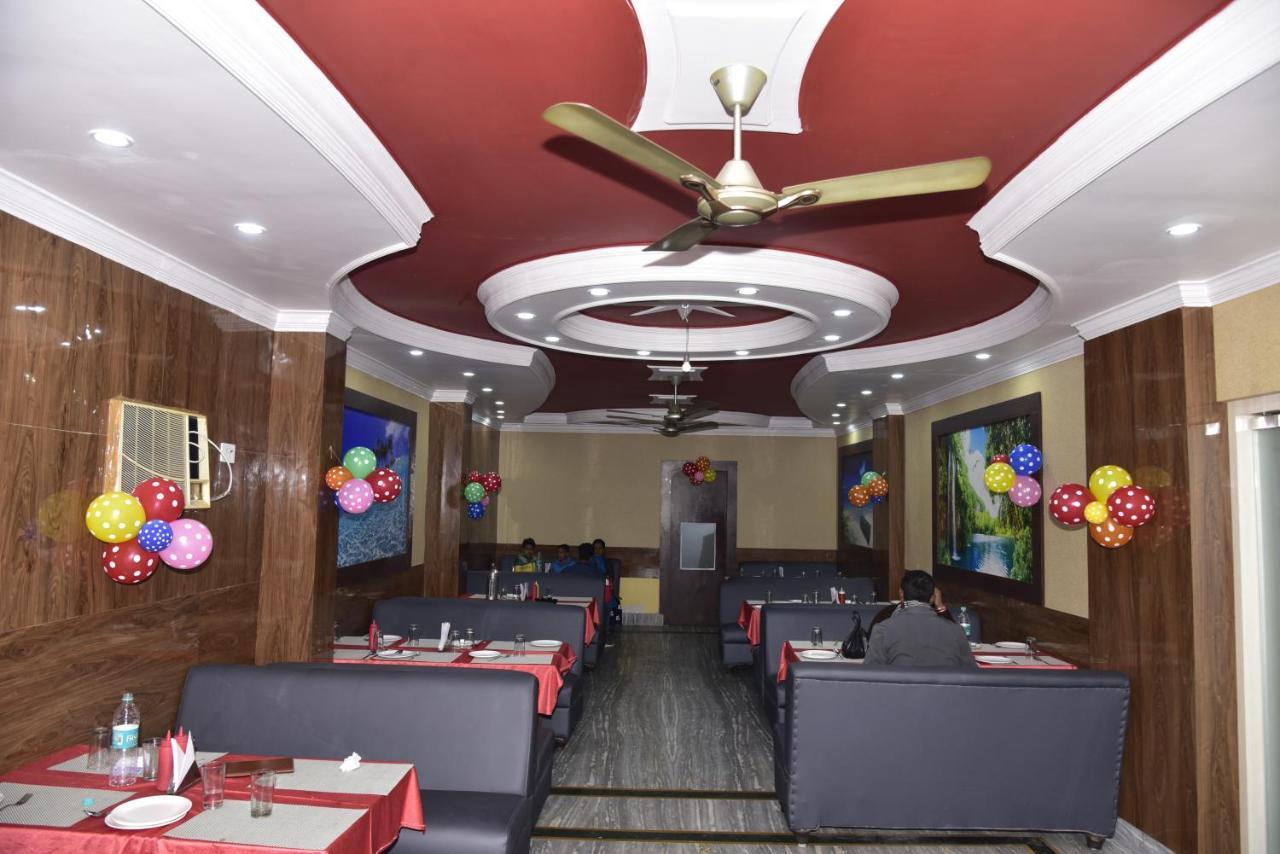Hotel Royal Surya Гая Екстер'єр фото